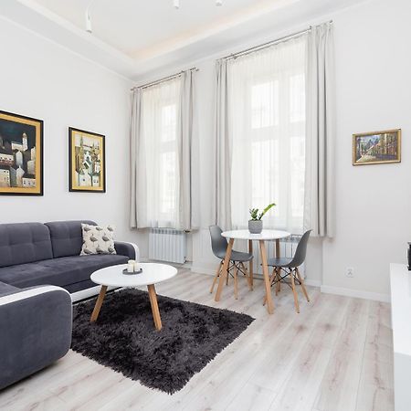 Two Bedroom Apartment - Starowislna 36 คราคูฟ ภายนอก รูปภาพ