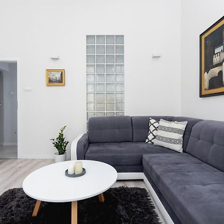 Two Bedroom Apartment - Starowislna 36 คราคูฟ ภายนอก รูปภาพ