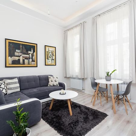 Two Bedroom Apartment - Starowislna 36 คราคูฟ ภายนอก รูปภาพ